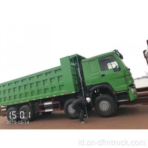 HOWO dump truck dengan 40 ton